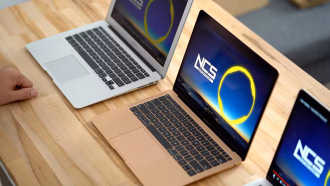 So sanh MacBook Air 2018 va MacBook Air 2017