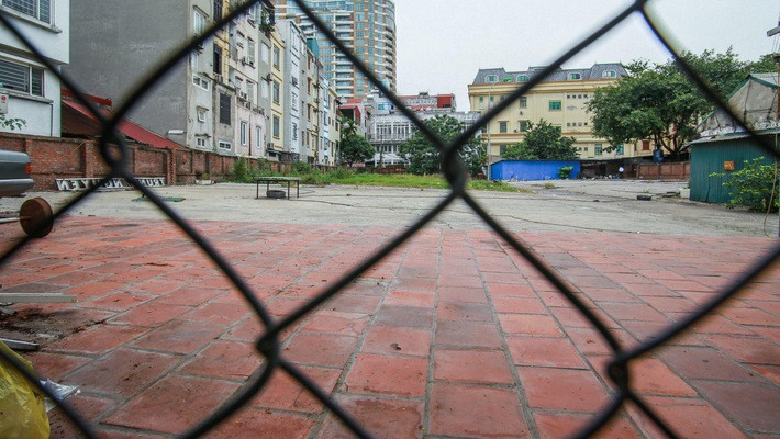 Hà Nội thu hồi gần 2.600 m2 "đất vàng" hồ Tây của UDIC.