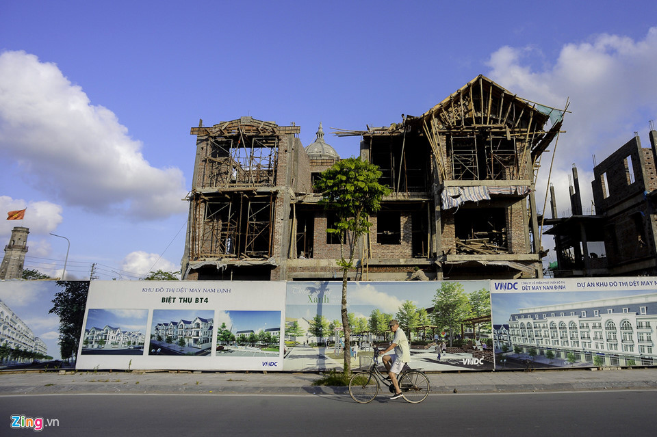 Ngay từ khi chưa giải phóng mặt bằng, nhiều lô đất đã có người đặt trước để đầu tư. Hiện với những lô đất bên trong đã có giá từ 30 triệu/m2.