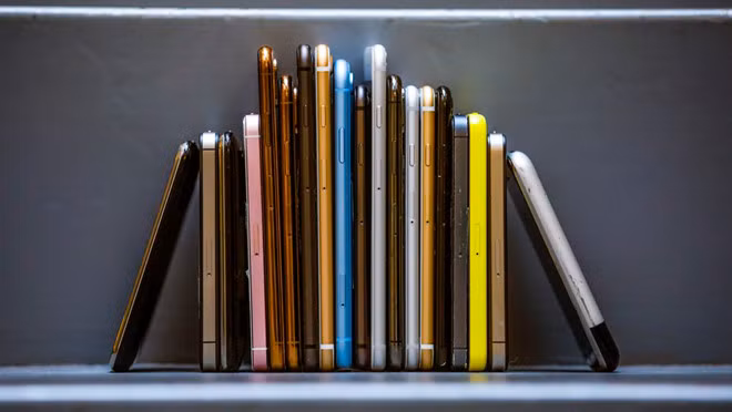 iPhone năm 2019 sẽ trông như thế nào? Điều này vẫn chưa được tiết lộ. Tuy nhiên, sau 11 năm, iPhone vẫn là quân bài chủ lực làm nên đế chế nghìn tỷ USD của Apple. Gã khổng lồ xứ Cupertino tiếp tục đạt lợi nhuận ngày càng cao hơn cho dù doanh số iPhone đang chững lại.