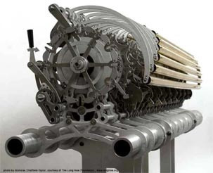 Danny Hillis, một kỹ sư máy tính, là người đầu tiên đề xuất ý tưởng về loại đồng hồ kiểu này vào năm 1995 trên tờ Wired. Sau đó, ý tưởng trên phát triển thành Clock of the Long Now, một dự án của Long Now Foundation mà trong đó Hillis là đồng sáng lập để xây dựng nên một phiên bản thật của chiếc đồng hồ.