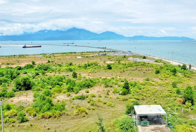 2. Khu đô thị Harbour Ville. Harbour Ville Riverside Đà Nẵng hay còn gọi là vịnh Mân Quang, là khu phức hợp đô thị, thương mại và dịch vụ cao tầng nằm ở vị trí lý tưởng, ngay phía bờ đông chân cầu Thước, thuộc phường Thọ Quang, quận Sơn Trà, do Công ty CP Đầu tư Mega làm chủ đầu tư.