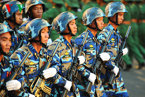 Khối lính thuỷ đánh bộ lần đầu ra mắt.