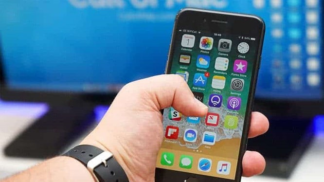 Smartphone man hinh duoi 5 inch se tuyet chung?