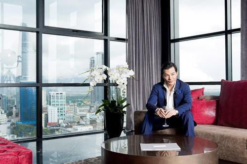 Trần Bảo Sơn vô cùng hạnh phúc trong không gian ngôi nhà của mình.