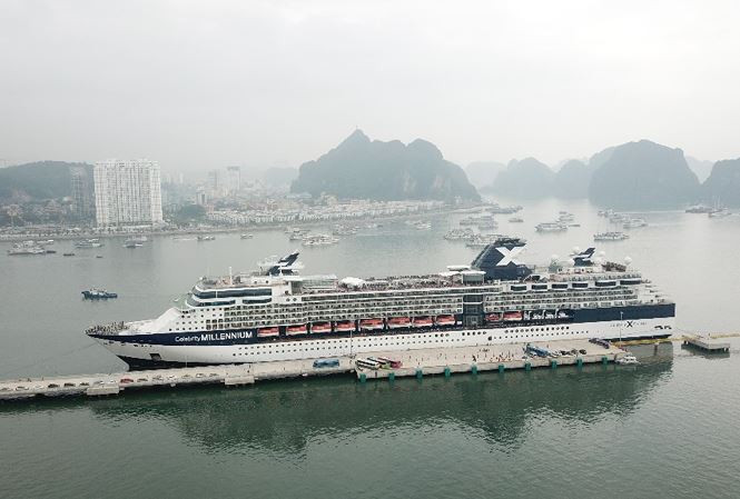 Viet Nam don du khach thu 15 trieu tai cang tau nghin ty