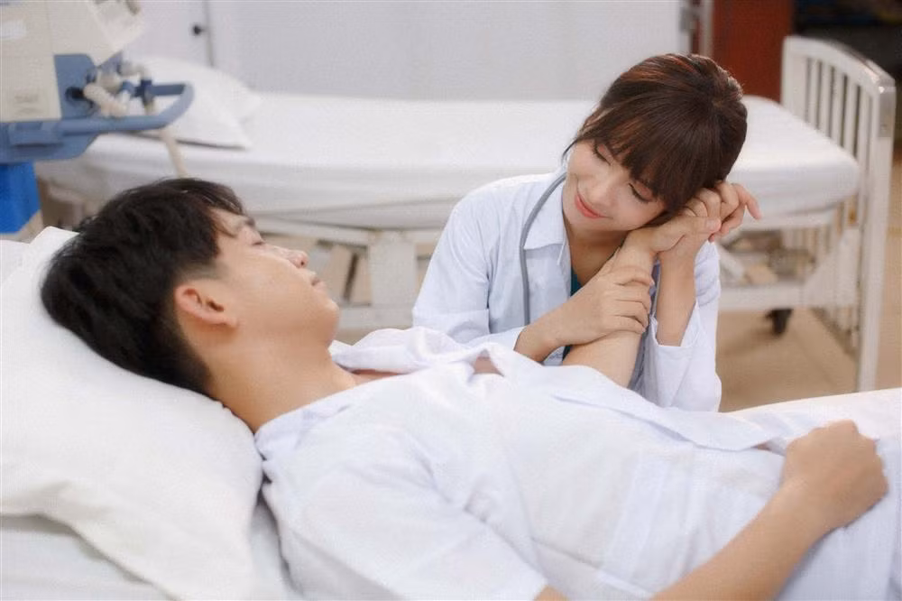 Chuyen tinh yeu dam nuoc mat cua Ai Phuong va chang trai benh tim-Hinh-2