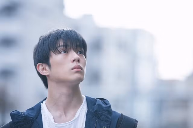 Mackenyu có con với bạn của mẹ từ hồi còn 14 tuổi - khi còn là trẻ vị thành niên.