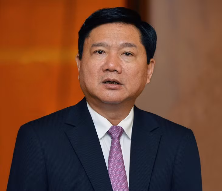 Các chuyên gia kinh tế cho rằng, ông Đinh La Thăng dù ở PVN thời gian không dài nhưng thời điểm đó PVN lại có nhiều sai phạm (Ảnh: IT)