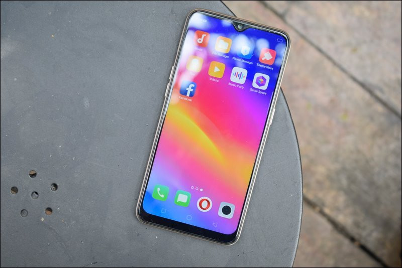 5 smartphone moi ra mat gan day phu hop cho nguoi tre-Hinh-6