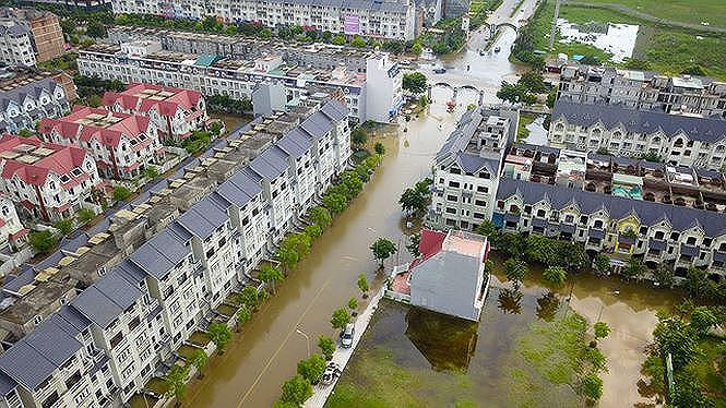 Noi lo trom cap, ngap nuoc o 