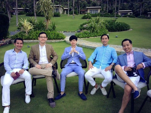 Trung Nghĩa rất thân thiết với anh trai của mình.