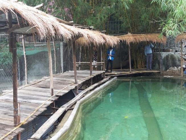 Khu du lich tai suoi Luong van xay 