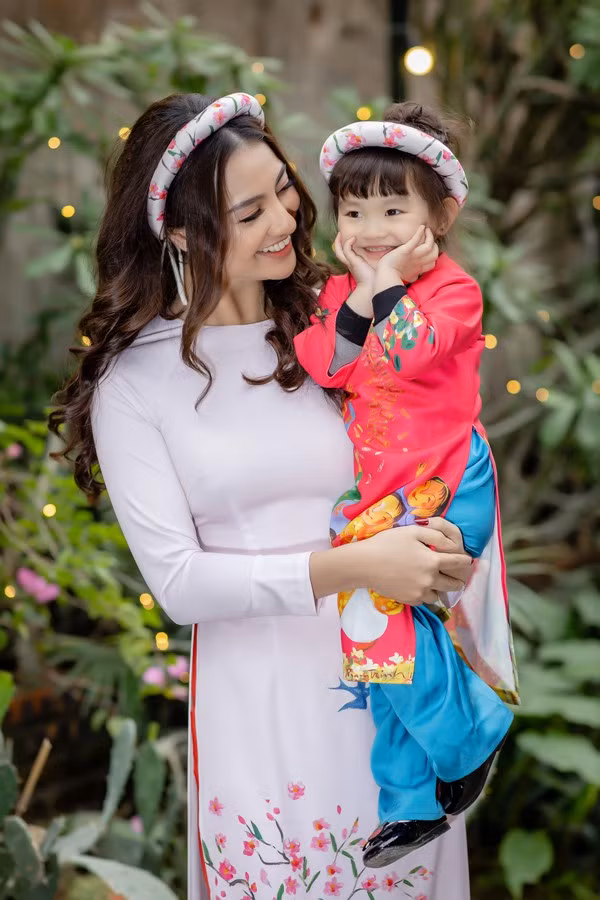 Ket bat ngo cho Hong Que sau lum xum muon anh nhan kim cuong “song ao”-Hinh-4