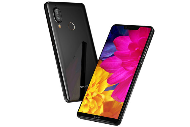 “Trái tim” của Sharp Aquos S3 là chip Qualcomm Snapdragon 630 lõi 8 với tốc độ xử lý tối đa 2,2 GHz, GPU Adreno 508. RAM 4 GB/ROM 64 GB, có khay cắm thẻ microSD với dung lượng tối đa 256 GB. Hệ điều hành Android 8.0 Oreo, được tùy biến trên giao diện Smile UX.