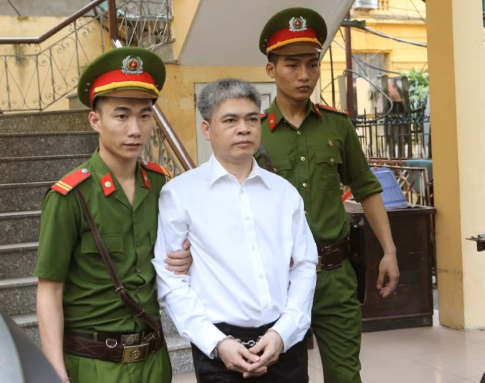 Cựu TGĐ OceanBank - Nguyễn Xuân Sơn có thể thoát án tử hình nhờ số tiền 32 tỷ đồng được ông Nguyễn Trung Hà bỏ ra.