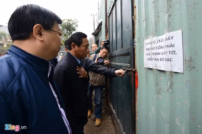 Hinh anh pha do toa nha 8B Le Truc