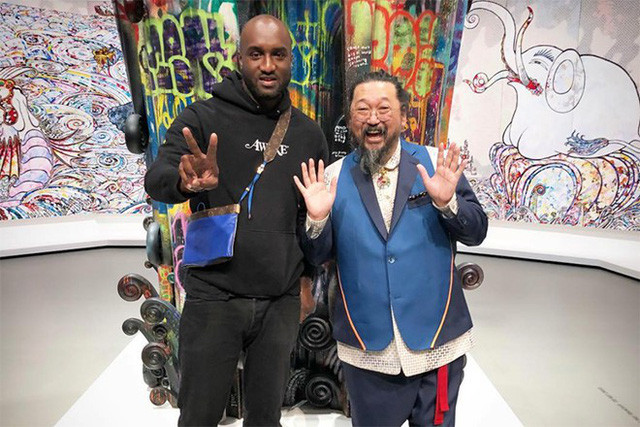 Virgil Abloh xuất hiện với mẫu túi xách đeo chéo gây tranh cãi với phom dáng kém tinh tế trông như hàng gia dụng.