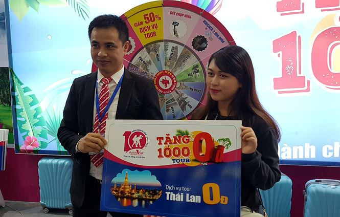 May mắn cô gái trúng Tour đi Thái Lan với giá 0 đồng.