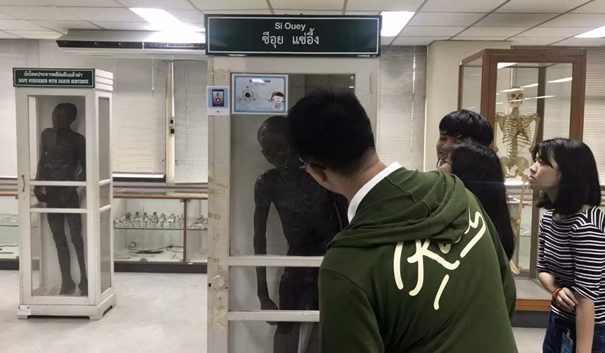 Hien than ac quy Si Quey va vu an giet nguoi chan dong