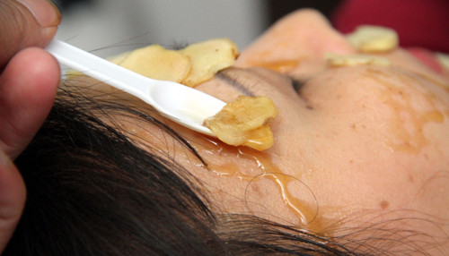 Lam dep bang gung tuoi, coi chùng hỏng da mạt