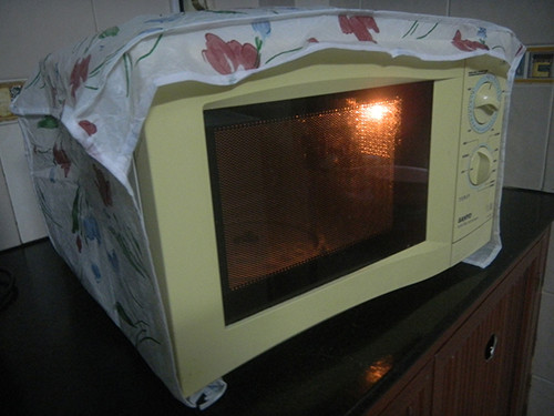 Boc ao bao ve thiet bi dien tu loi it ma hai nhieu