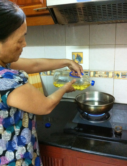 Nguy co tiem an tu dau thuc vat ep thu cong