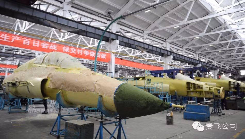 Không rõ bao nhiêu chiếc JL-9 đã được chế tạo cung cấp cho Hải quân Trung Quốc và Không quân Trung Quốc.