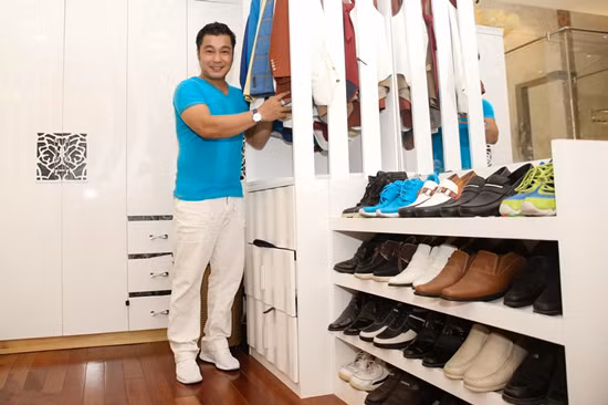 Tủ đồ của nam diễn viên nổi tiếng một thời.