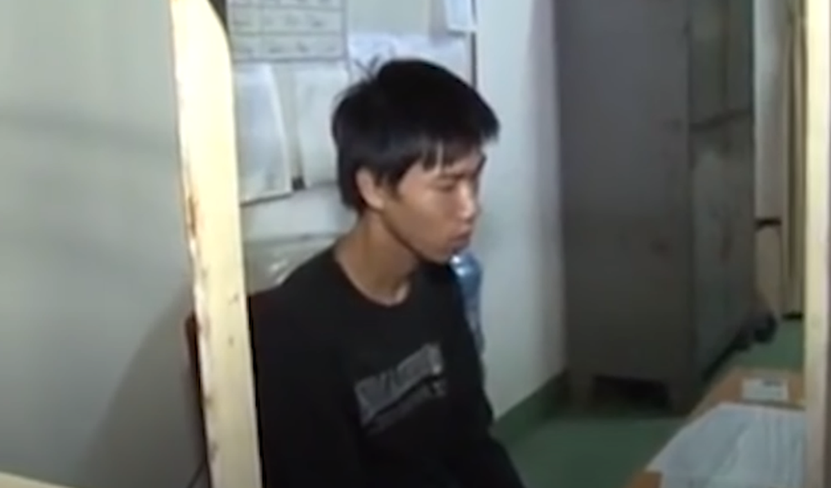 Để bắt nhanh hung thủ tổ trinh sát đã sử dụng linh hoạt các biện pháp nghiệp vụ và nhờ sự hỗ trợ của các công an tỉnh bạn buộc đối tượng phải quay về lại Đắk Lắk. Một mẻ lưới được giăng ra ngay tại bến xe khách liên tỉnh trên địa bàn huyện Ea H'leo. Khi Tình vừa đặt chận xuống bến xe thì bị lực lượng chức năng ập vào bắt giữ.