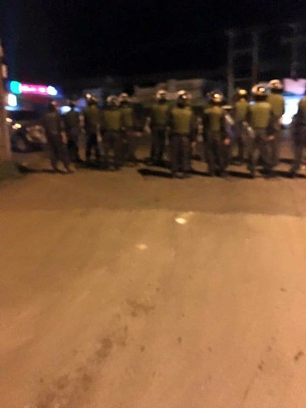 Công an phong tỏa hiện trường trên quốc lộ 1A.