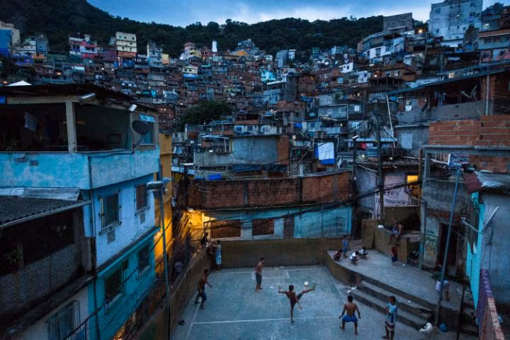 Những khu phố ổ chuột ở Brazil hay “Favela” trở thành một trong những địa điểm du lịch phổ biến ở quốc gia Châu Mỹ này trong những năm gần đây.