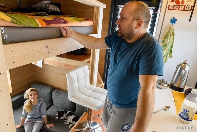 Được biết, tổng chi phí để xây dựng ngôi nhà, mua sắm đồ đạc, trang thiết bị,...chỉ khoảng 4.600 USD.