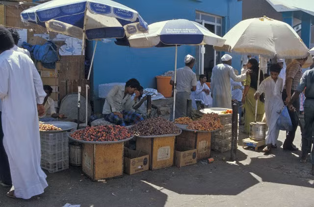 Một khu chợ ở thành phố Dubai cách đây hàng chục năm về trước. (Nguồn ảnh: Vintag)