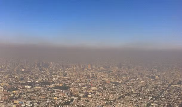 Sương mù dày đặc bao trùm nhiều thành phố trên thế giới. Được biết, 126 triệu người dân Mỹ đang sống tại các quận có chất lượng không khí không đáp ứng tiêu chuẩn quốc gia.