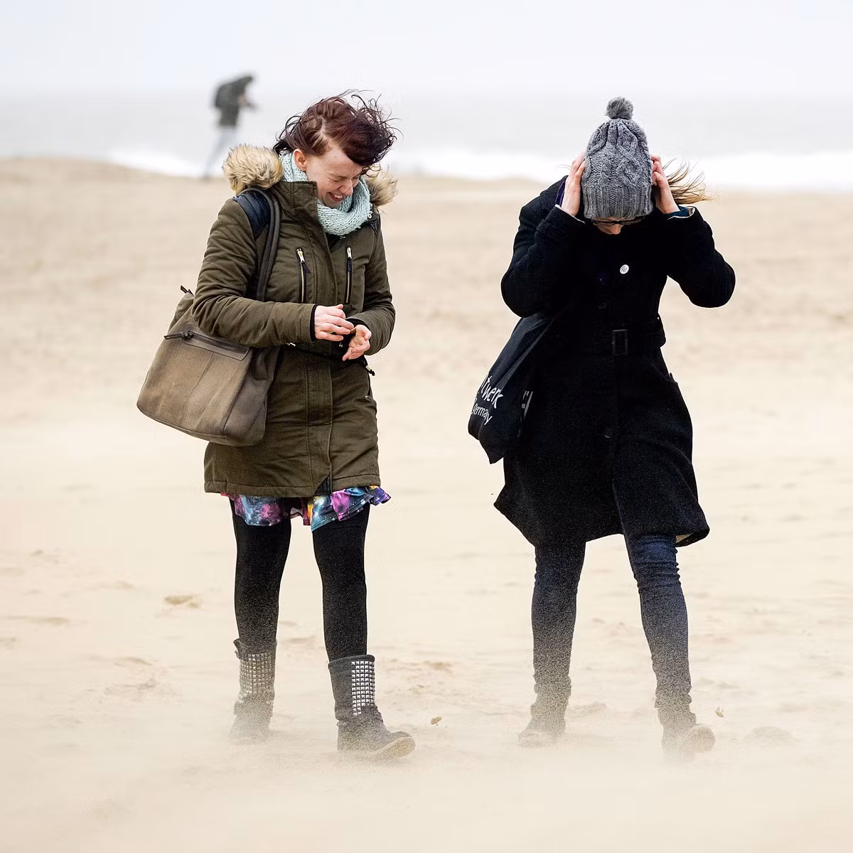 Chum anh bao Doris tan cong Chau Au-Hinh-5