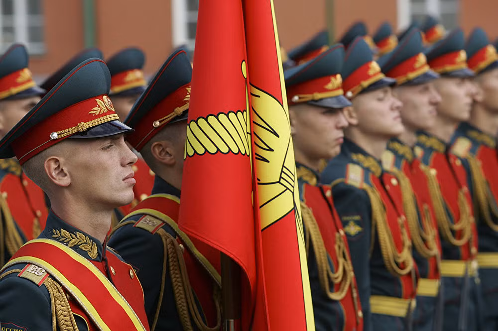 Quân nhân Nga tham dự buổi lễ diễu binh.