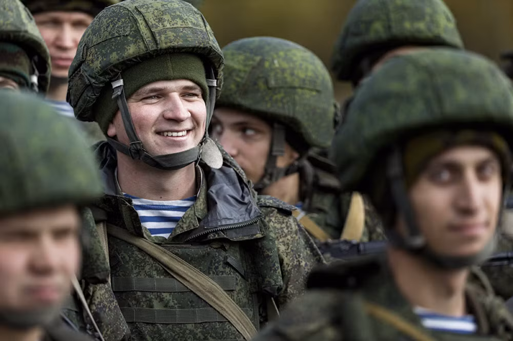 Từ năm 2002 đến nay, ngày 23/2 được gọi là Ngày người bảo vệ Tổ quốc.