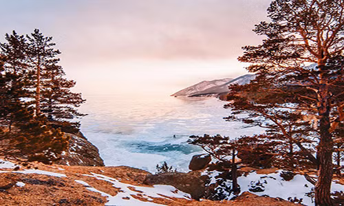 Được biết, Baikal là hồ nước sâu nhất, sạch nhất và lâu đời nhất thế giới.