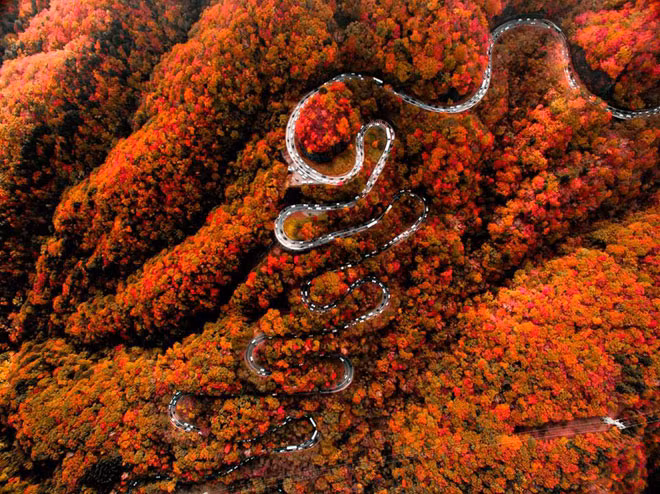 Ve dep cung duong nguy hiem nhat the gioi khi thu ve