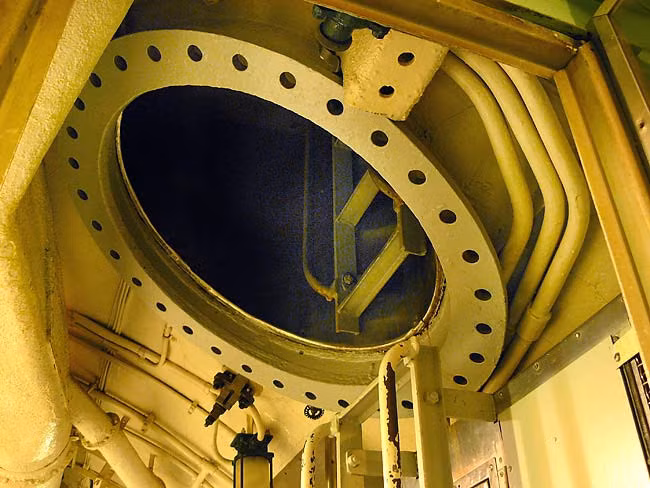 Nắp cửa thoát hiểm của nhà bếp. Ảnh: Bill Maloney.