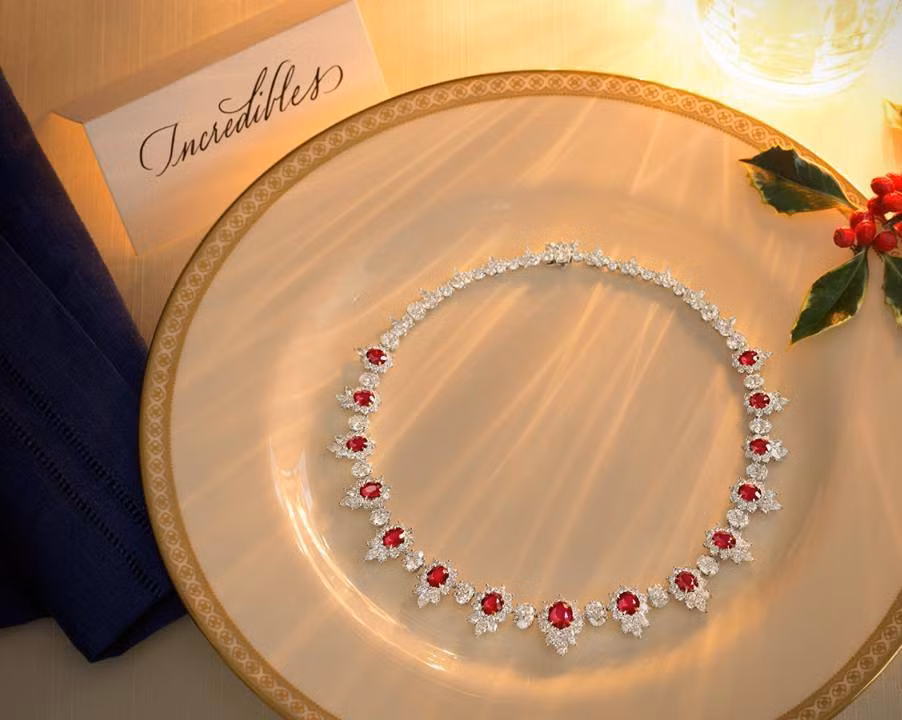 Tùy trọng lượng, kim cương GIA của công ty Phú Cường có giá từ trên 9 triệu đồng đến hơn tỷ đồng.