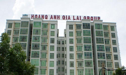 HAGL no 12.000 ty dong cua nhung ngan hang nao?