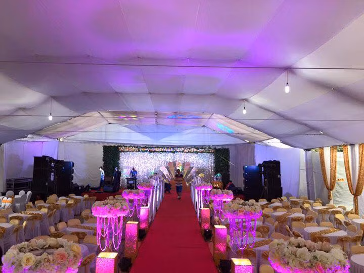 Gia đình nhà chú rể vốn nổi tiếng trong ngành kinh doanh lâm sản, vì thế, đám cưới của con trai Bảo Chung có đến hơn 1.000 khách tham dự. Ảnh: FBNV