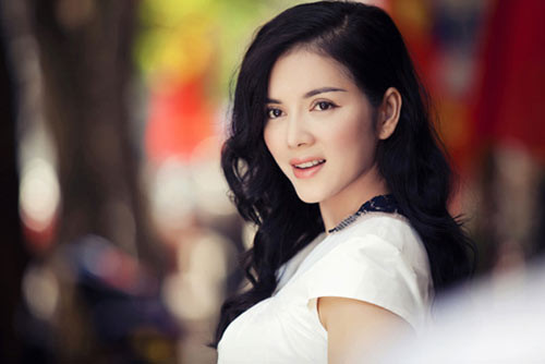 Nổi tiếng giàu có và có những thương vụ đình đám, hồi cuối năm 2015, nữ doanh nhân Lý Nhã Kỳ đã bỏ ra hơn 100 tỷ đồng để mua 21 căn hộ, trong đó có một căn penthouse. Tuy nhiên, những thông tin sau đó về thương vụ này đã không được nữ đại gia kim cương Lý Nhã Kỳ tiết lộ thêm.