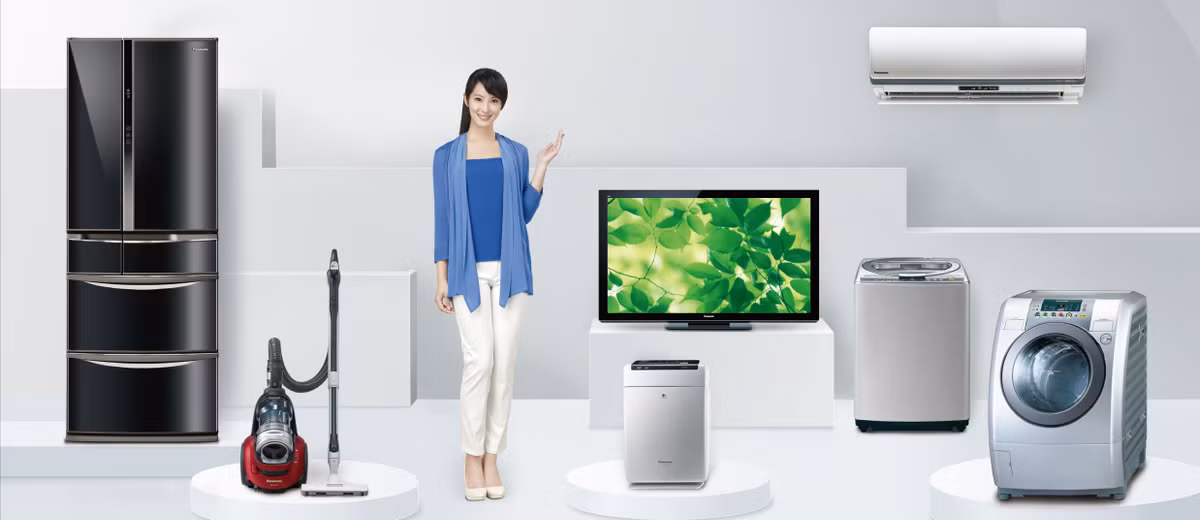 Đồ điện tử, đồ gia dụng điện như tivi, tủ lạnh, máy giặt, điện thoại, máy hút bụi... khi đã cũ, bạn nên bán chúng thay vì chi tiền sửa chữa nhiều lần. Số tiền bán được, bạn có thể góp thêm để mua món đồ mới, sử dụng thuận tiện hơn.