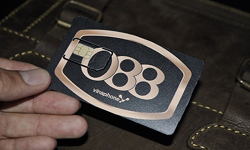 Sau khi cho người dùng đăng ký đặt mua trên website của mình, kể từ ngày hôm nay 7/3/2016, Vinaphone chính thức mở bán đầu số mới 088. Theo nhà mạng Vinaphone, sim đầu 088 thuê bao trả trước có thể đăng ký gói 148.000 đồng/tháng để nhận 288 phút gọi, 288 tin nhắn và 600MB dung lượng truy cập internet. Mỗi số chứng minh thư của khách hàng sẽ được đăng ký mua tối đa 3 sim đầu 088.