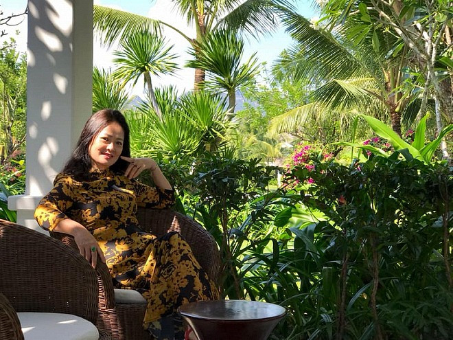 Nhan sac cua me ruot Dan Le, tre trung khong he kem canh con gai-Hinh-4