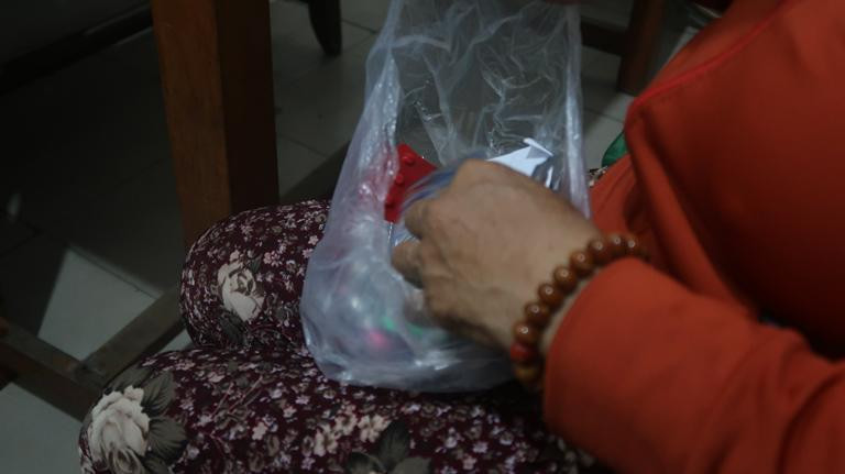 Xot xa canh nguoi me om hu hai cot cua con trai di chay than-Hinh-3