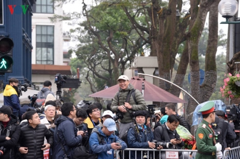 Hon 700 thay thuoc phuc vu Hoi nghi Thuong dinh My - Trieu-Hinh-2